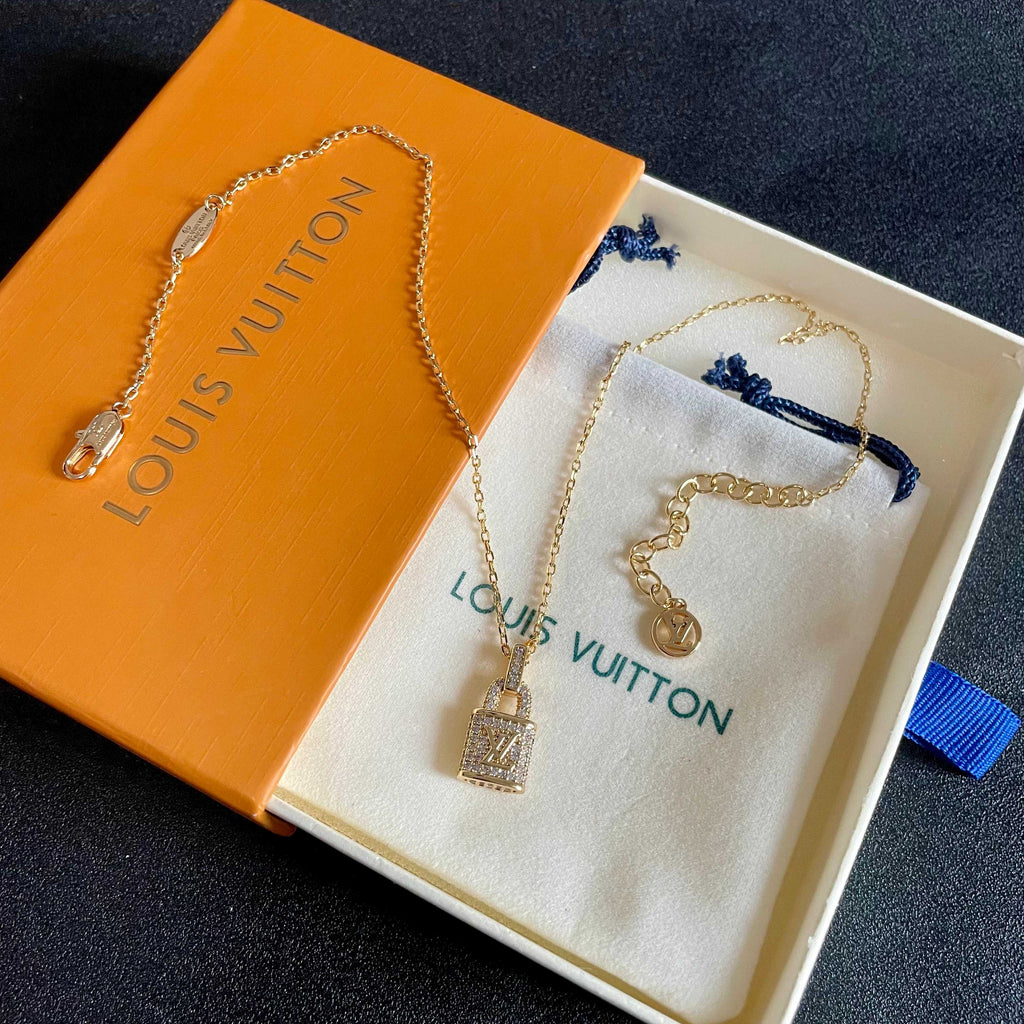 Louis Vuitton Double Flower Pendant Necklace - album image 9