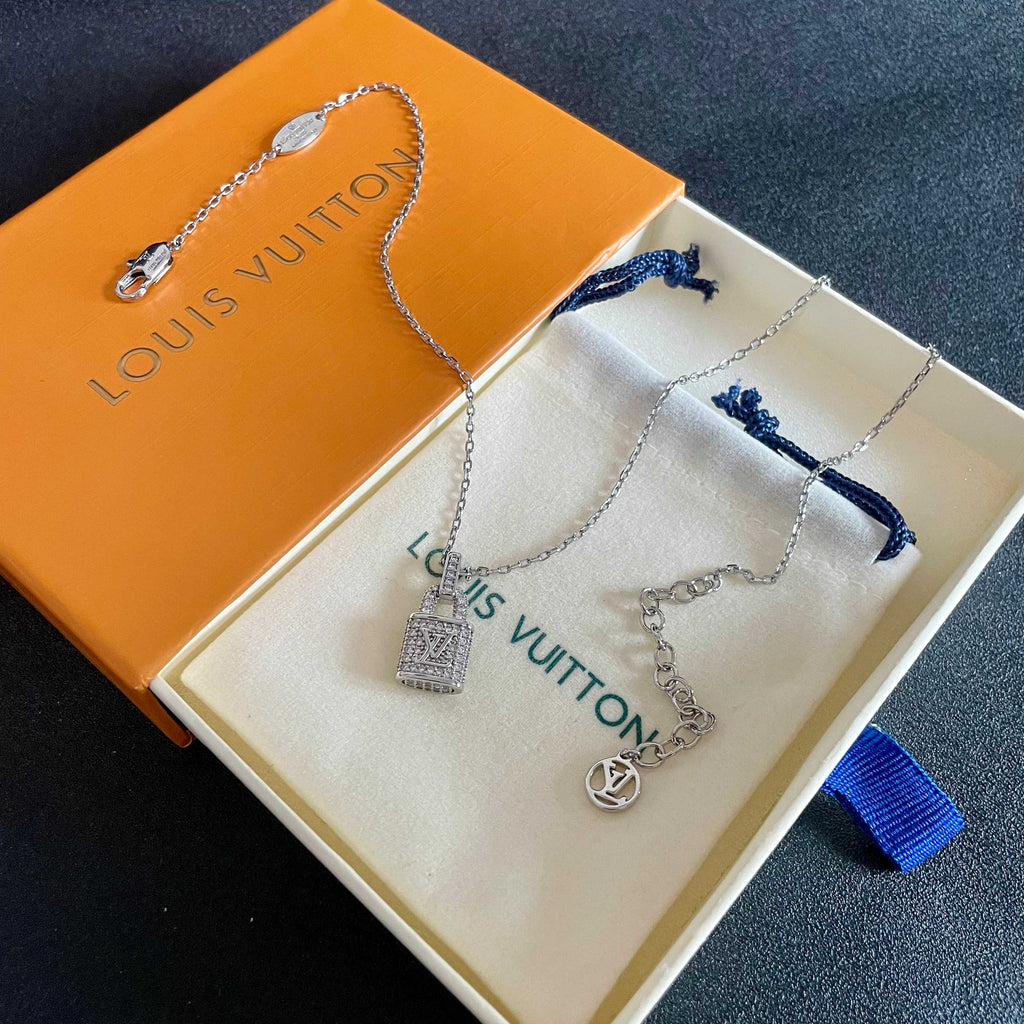 Louis Vuitton Double Flower Pendant Necklace - album image 9