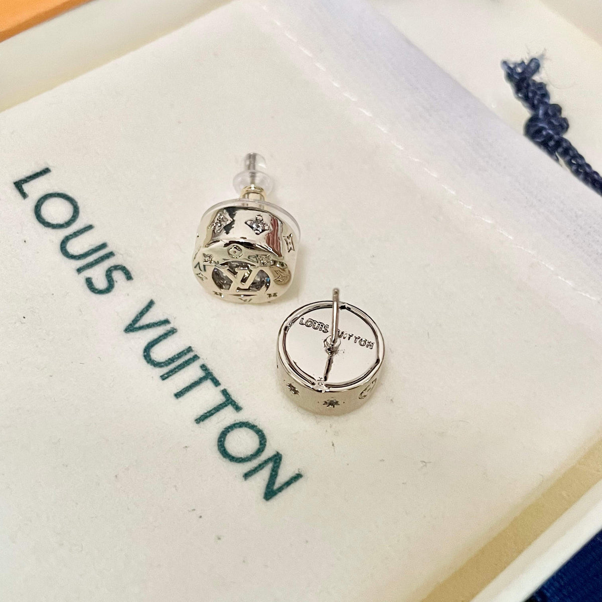 Louis Vuitton Silver-Tone Circular Stud Earrings - album image 7