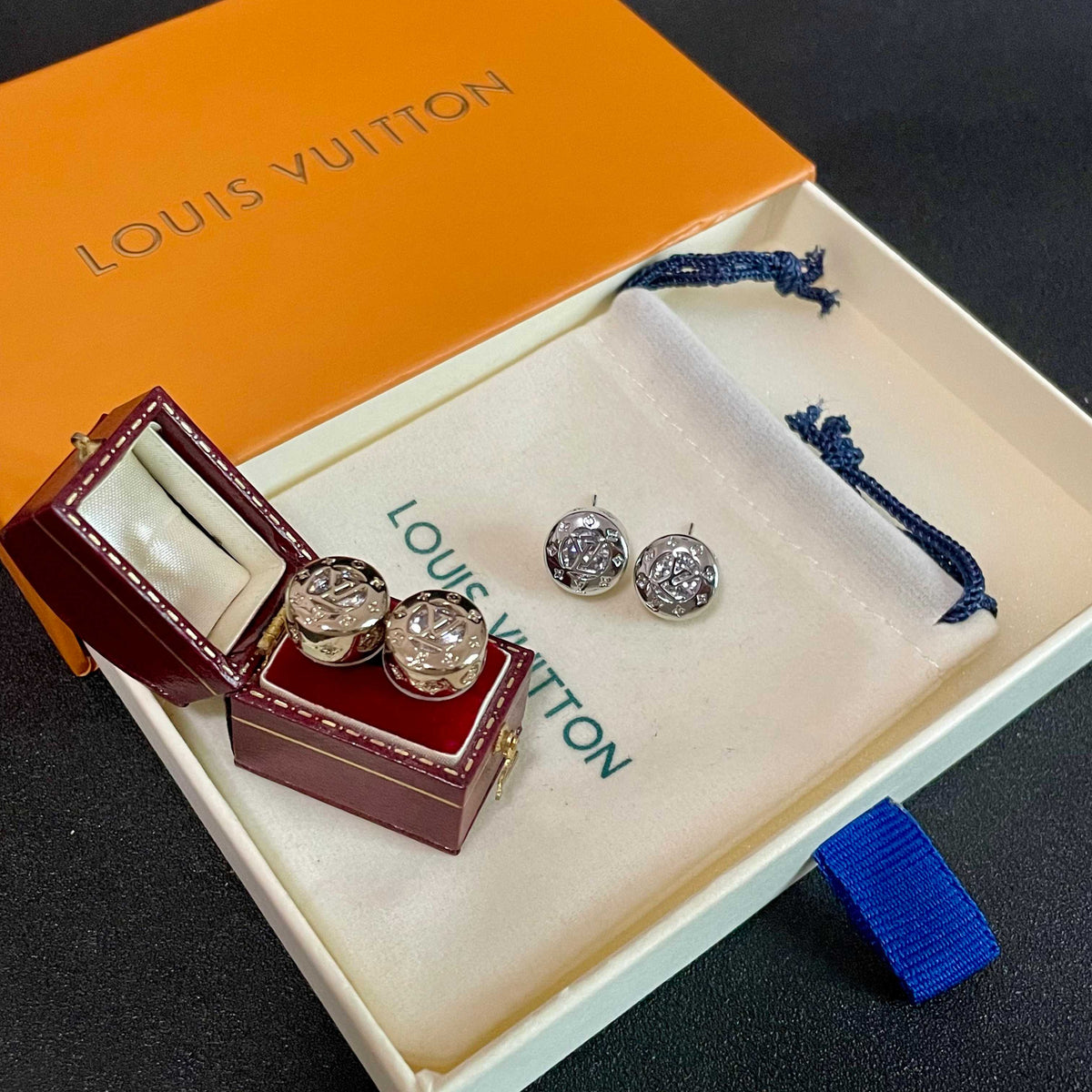 Louis Vuitton Silver-Tone Circular Stud Earrings - album image 9