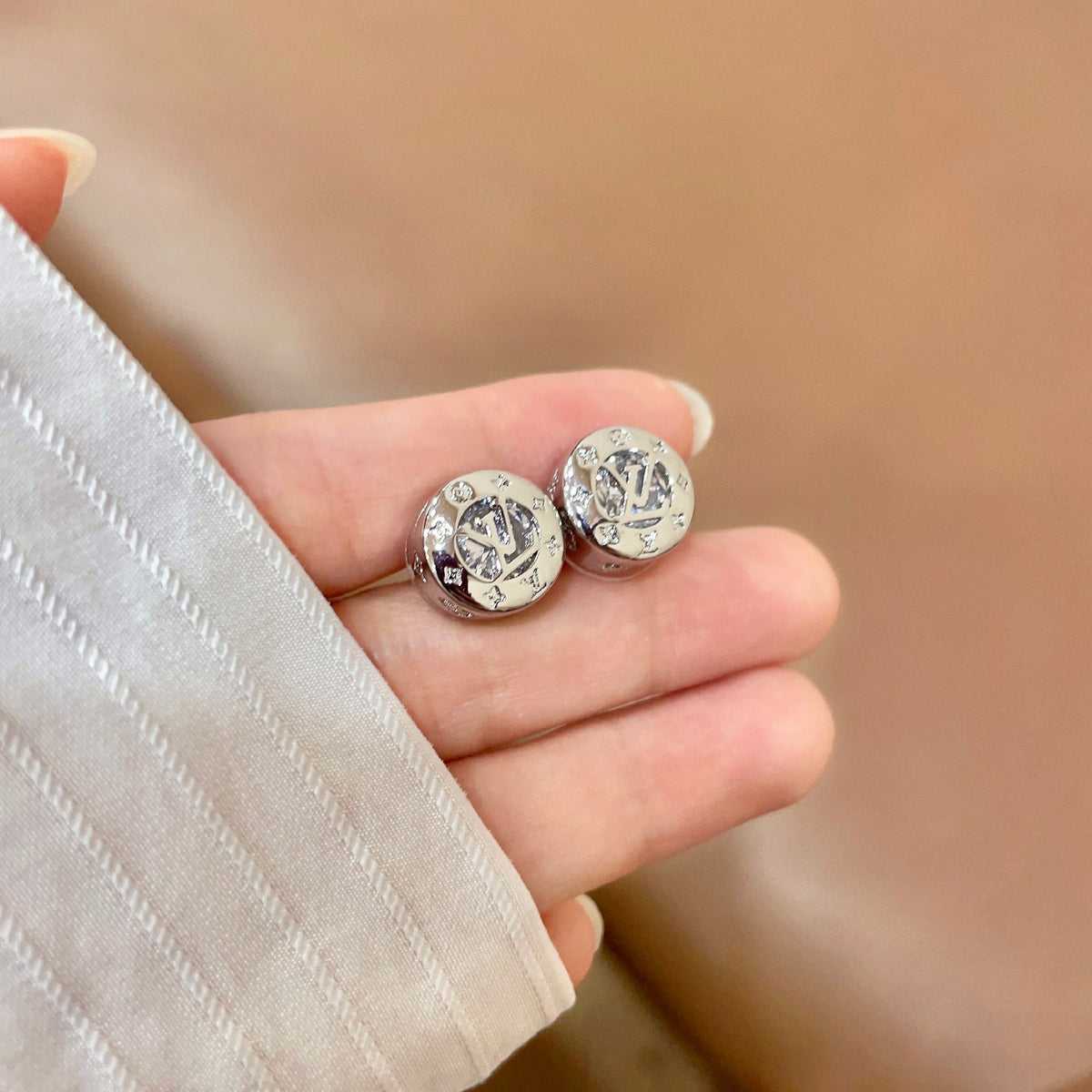 Louis Vuitton Silver-Tone Circular Stud Earrings - album image 4