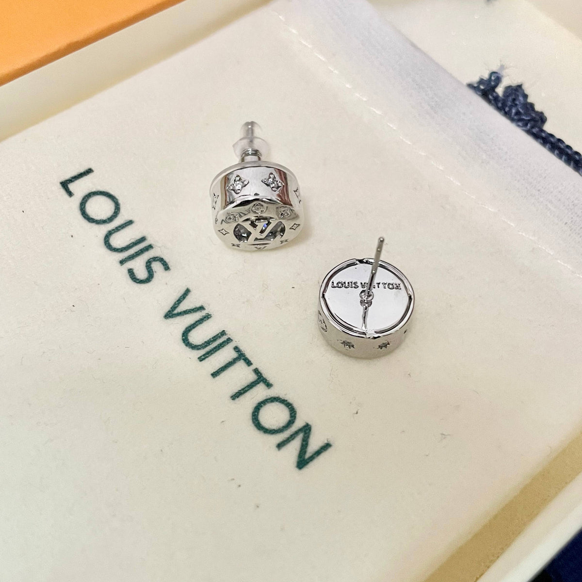 Louis Vuitton Silver-Tone Circular Stud Earrings - album image 7