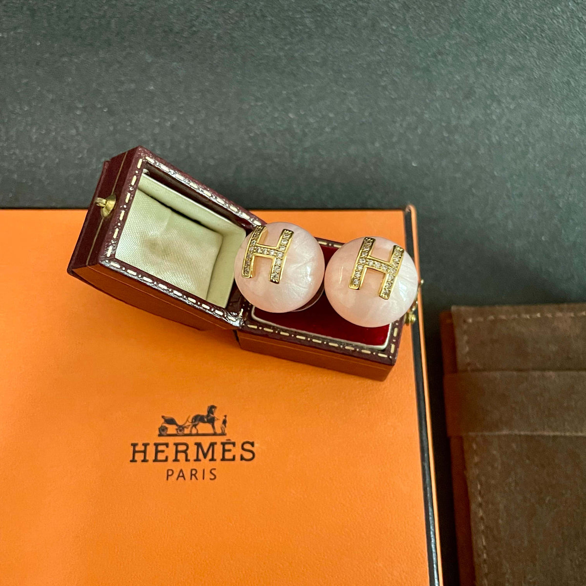 Hermès White Round Stud Earrings - album image 9