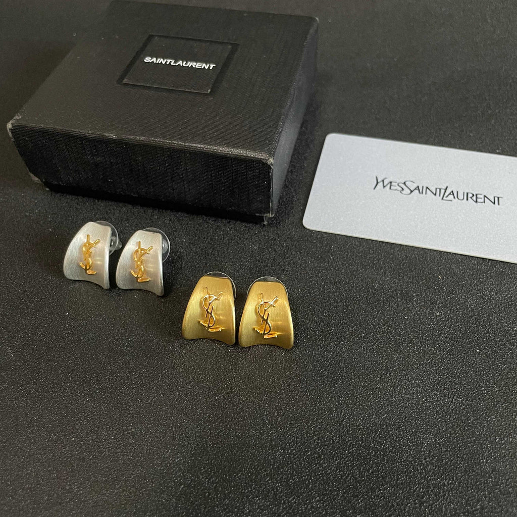 Saint Laurent Silver-Tone Pyramid Stud Earrings - album image 10