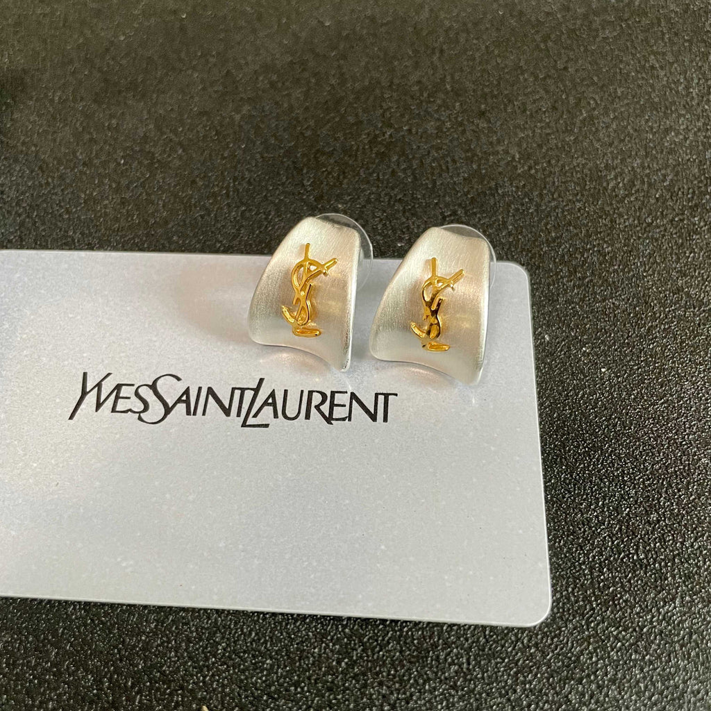 Saint Laurent Silver-Tone Pyramid Stud Earrings - album image 8