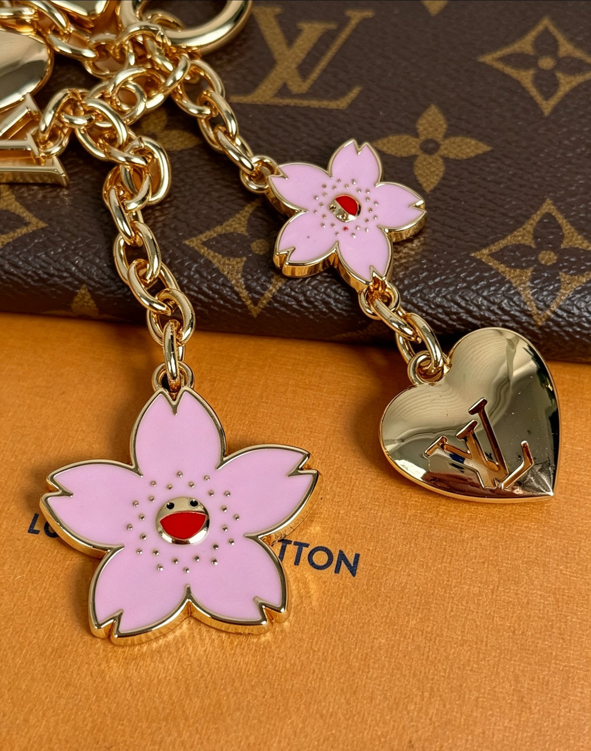 Louis Vuitton Gold-Tone Pink Flower Chain Keychain - album image 4