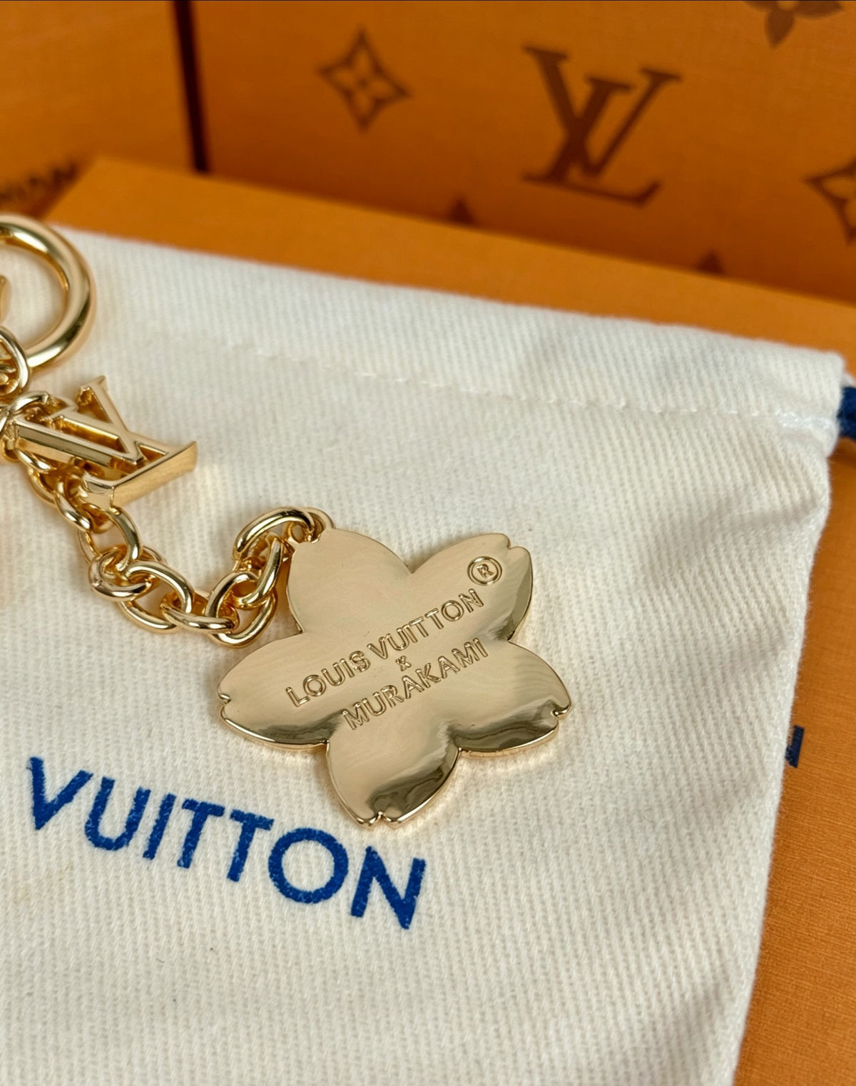 Louis Vuitton Gold-Tone Pink Flower Chain Keychain - album image 5