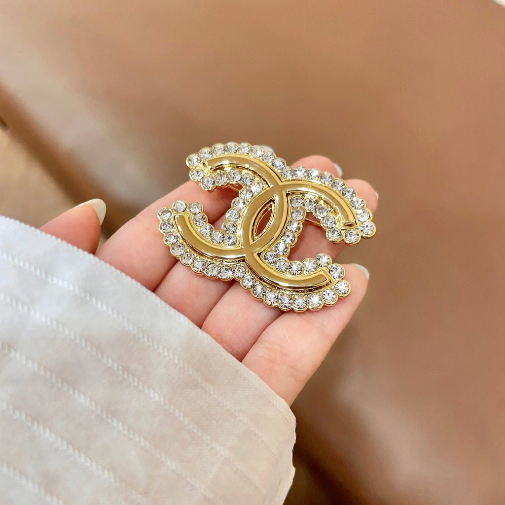 Chanel Gold-Tone Pearl CC Brooch - album image 4