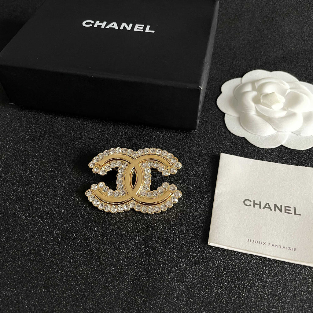 Chanel Gold-Tone Pearl CC Brooch - album image 5