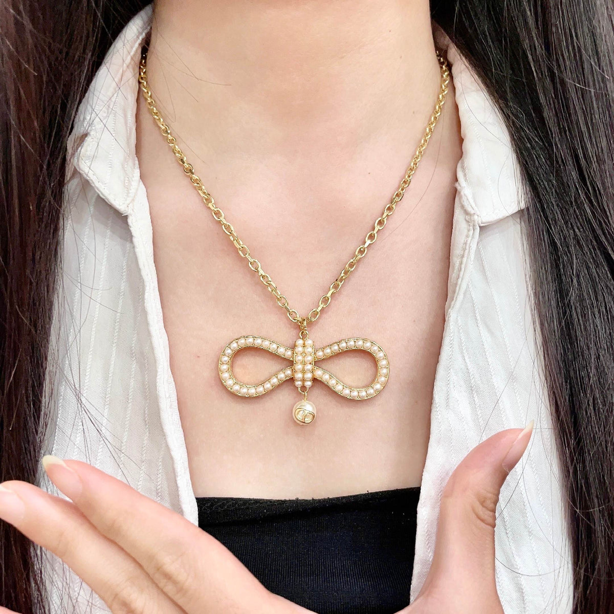 Dior Open Bow Pendant Necklace - product image 2