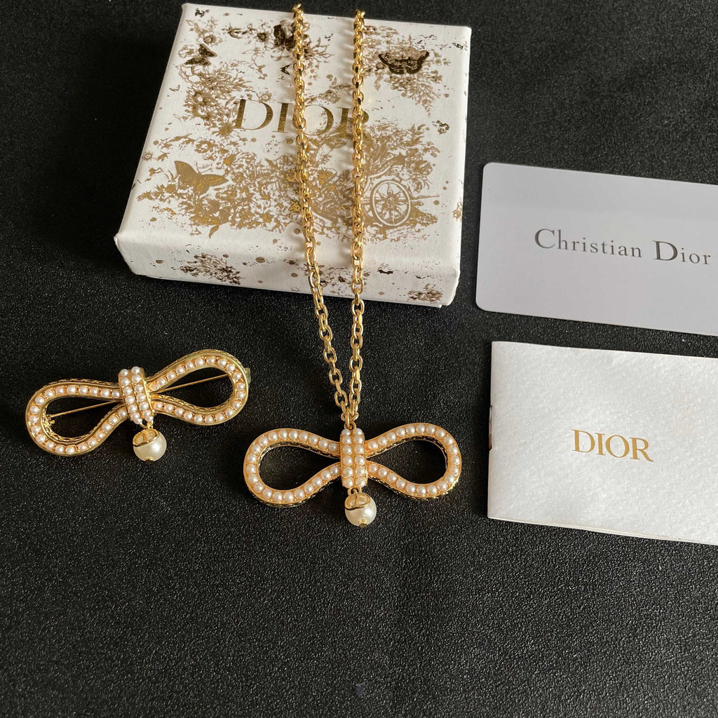 Dior Crystal Ribbon Bow Brooch - product image 10