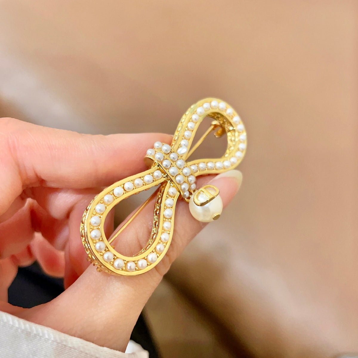 Dior Crystal Ribbon Bow Brooch - product image 3