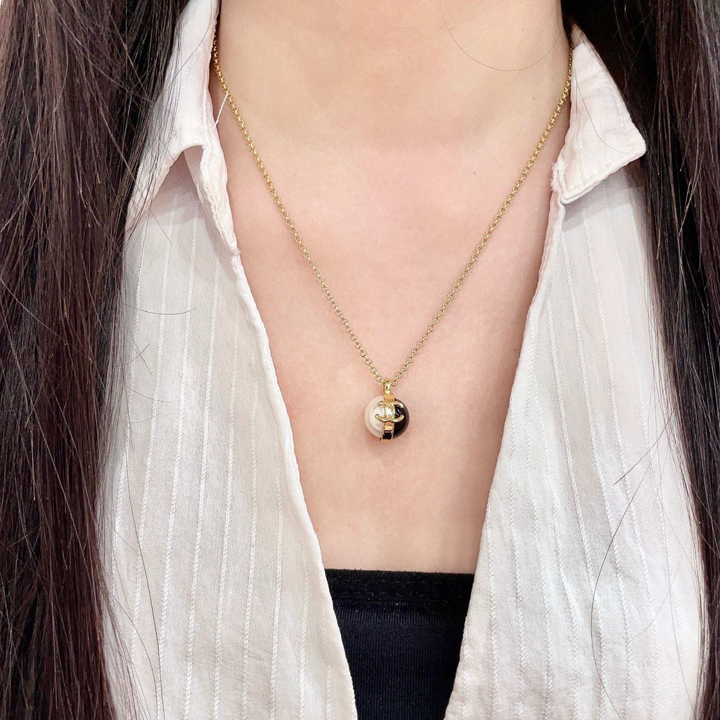 Chanel Gold-Tone Round Pendant Necklace - album image 3