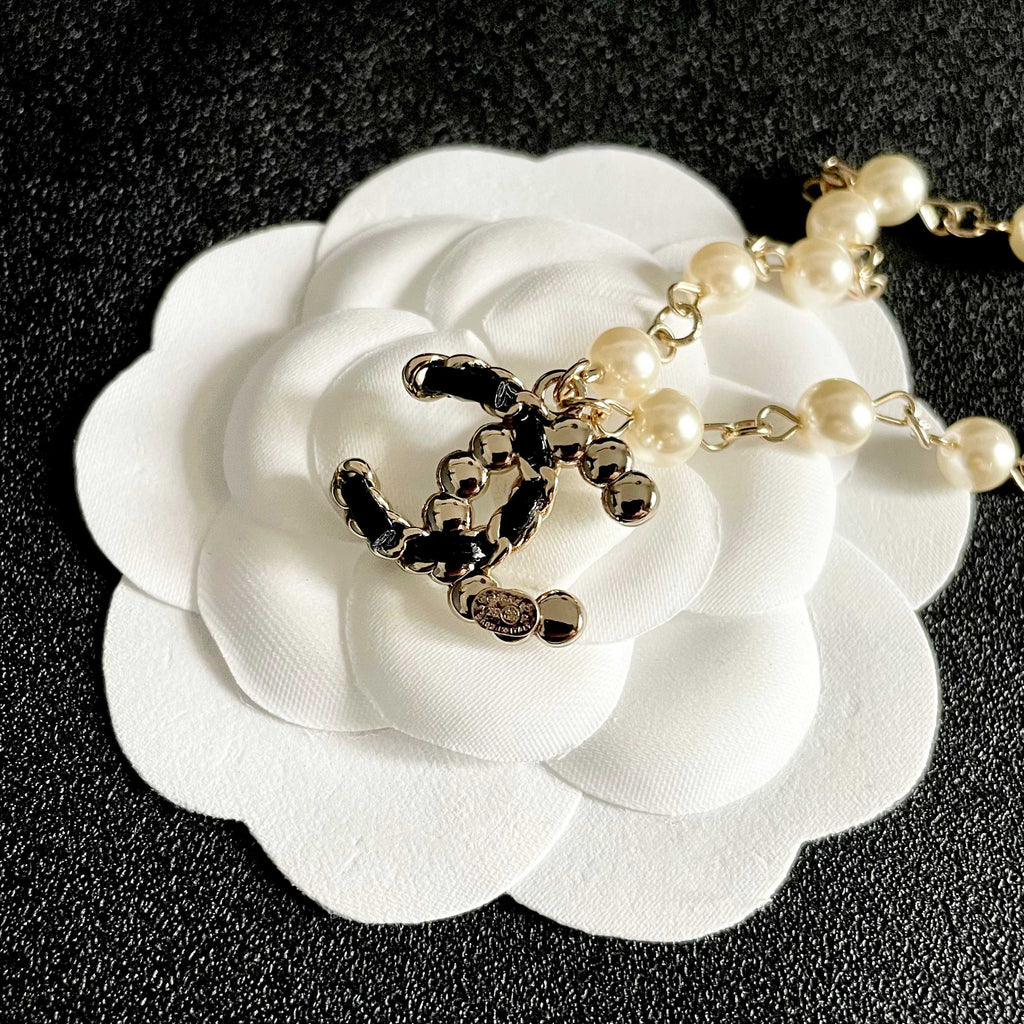 Chanel Pearl CC Pendant Necklace - album image 8