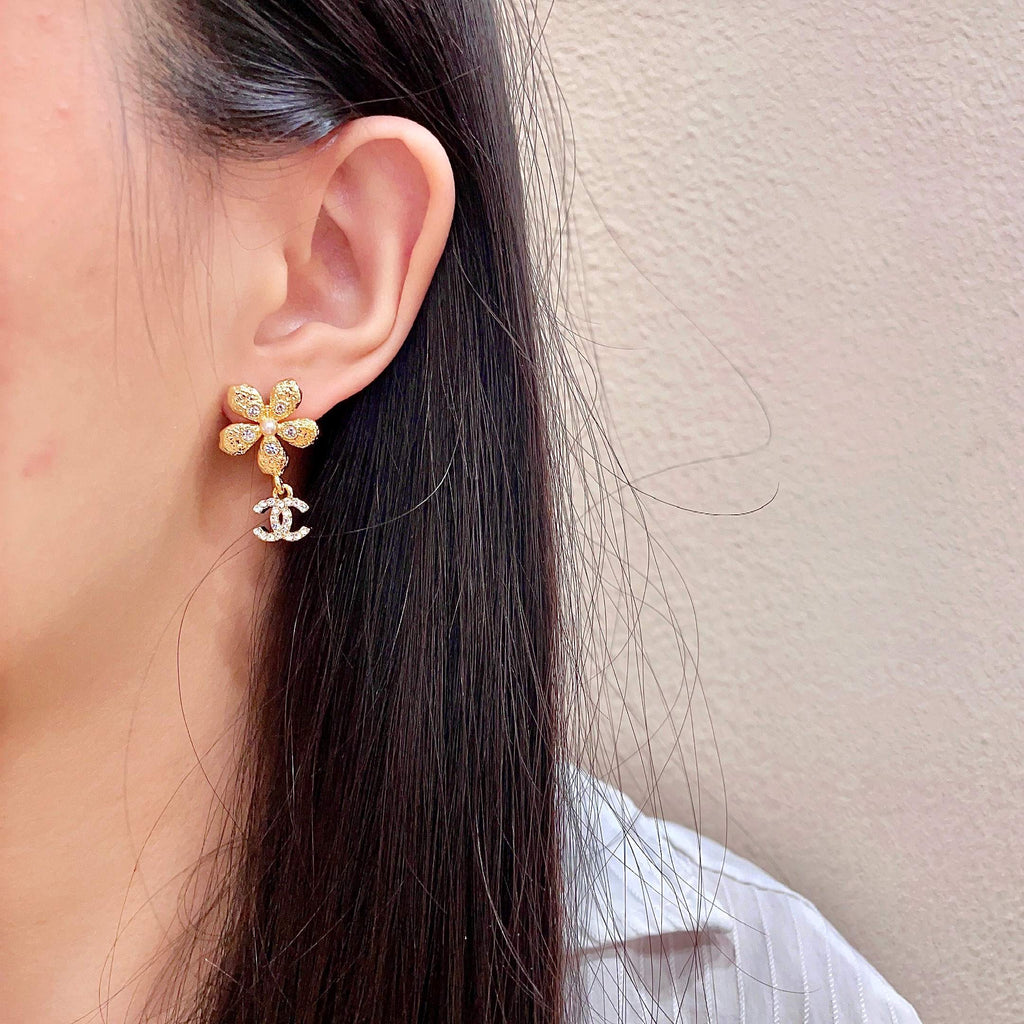 Chanel Interlocking C Stud Earrings - album image 3