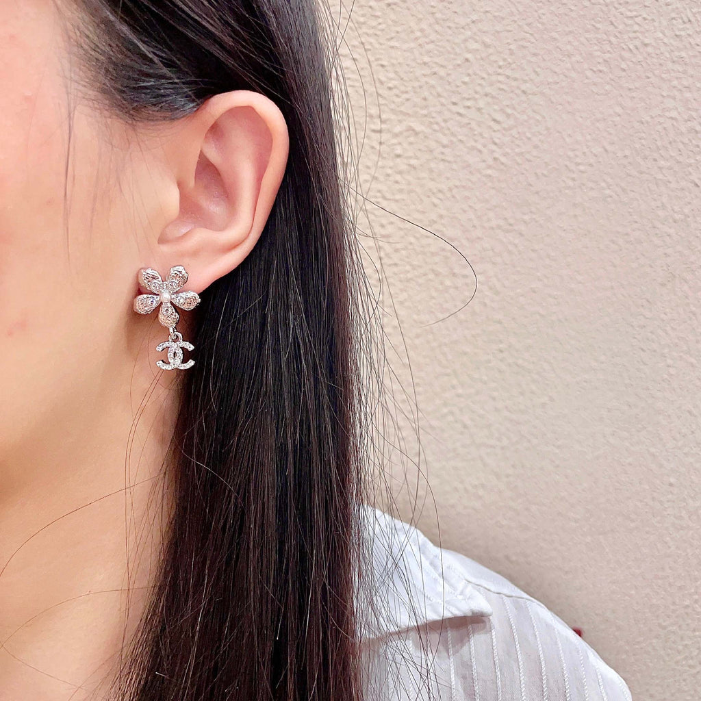 Chanel Interlocking C Stud Earrings - album image 3