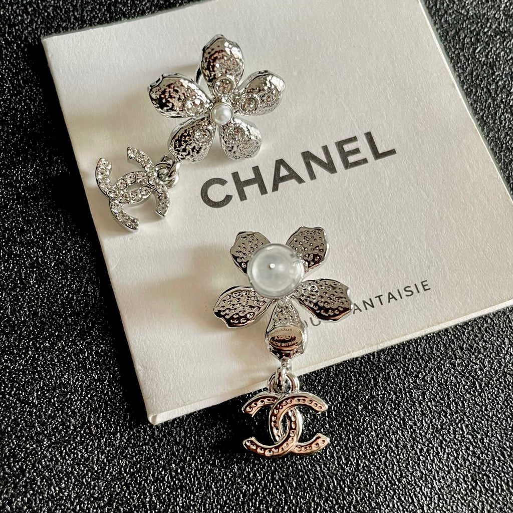 Chanel Interlocking C Stud Earrings - album image 7