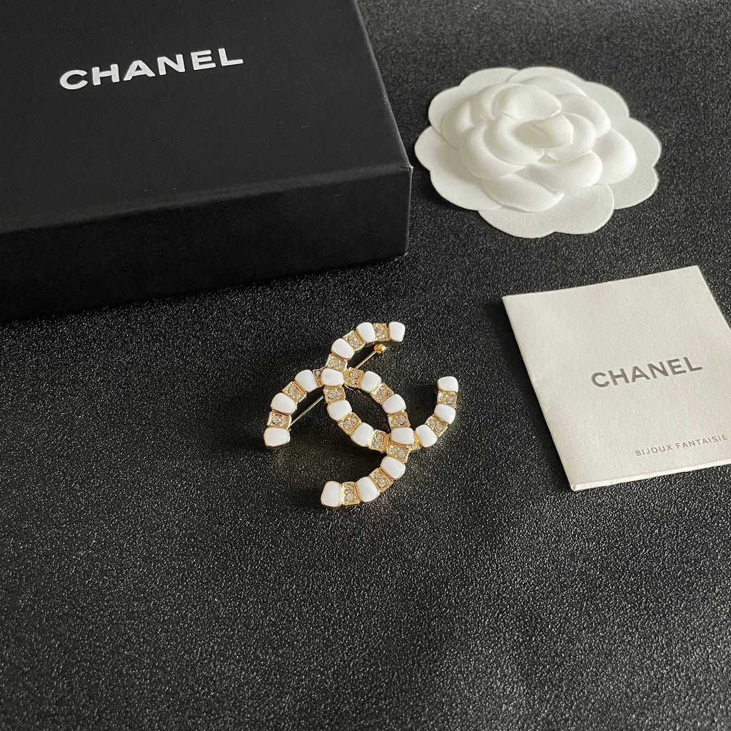 Chanel Gold-Tone Pearl CC Brooch - album image 6