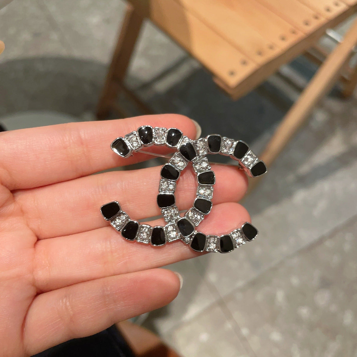 Chanel Dark Silver-Tone Cutout CC Brooch - album image 4