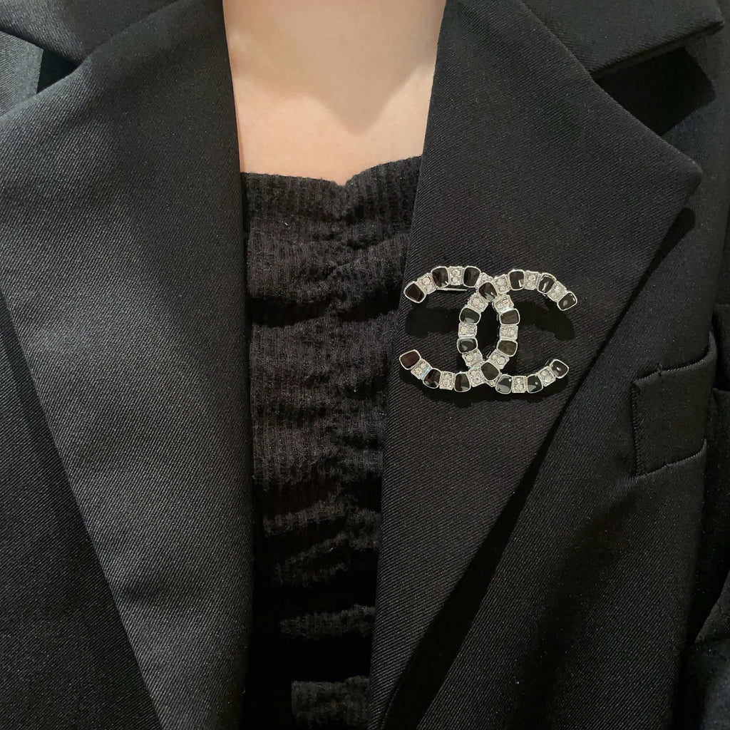 Chanel Dark Silver-Tone Cutout CC Brooch - album image 2