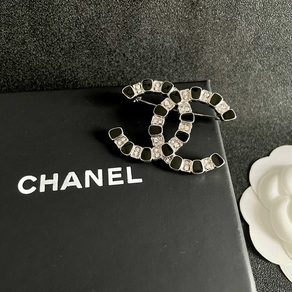 Chanel Dark Silver-Tone Cutout CC Brooch - album image 9