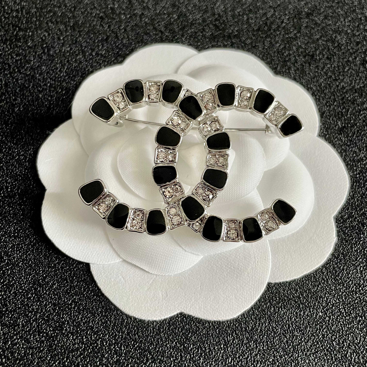 Chanel Dark Silver-Tone Cutout CC Brooch - album image 8