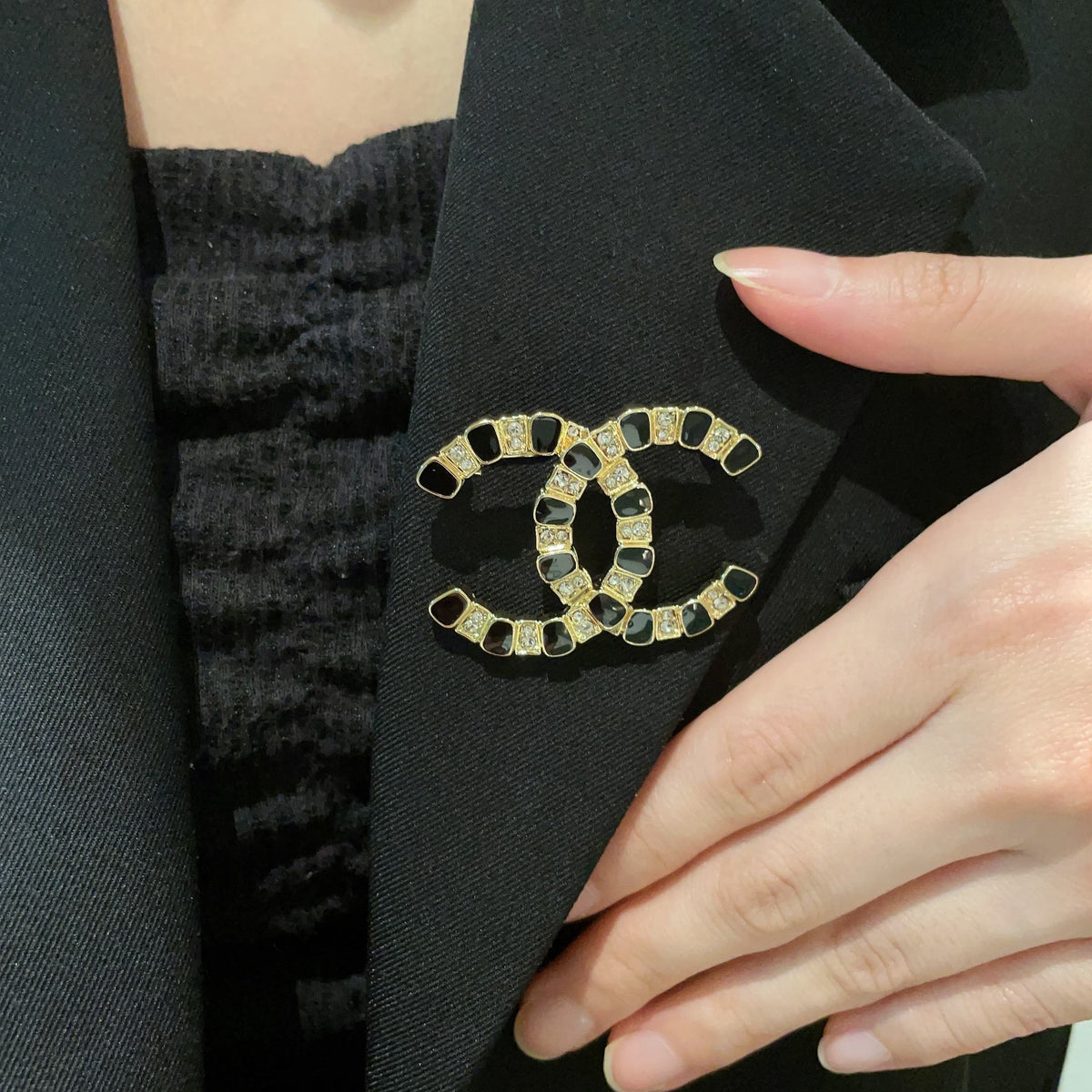Chanel Gold-Tone Cutout CC Brooch - album image 1