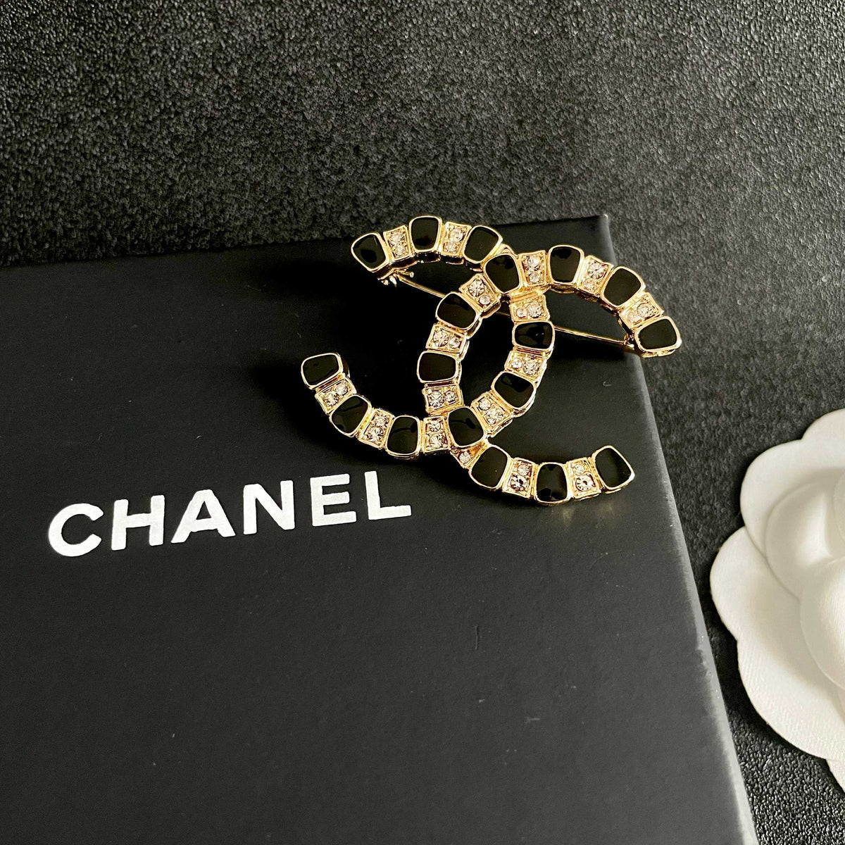Chanel Gold-Tone Cutout CC Brooch - album image 9