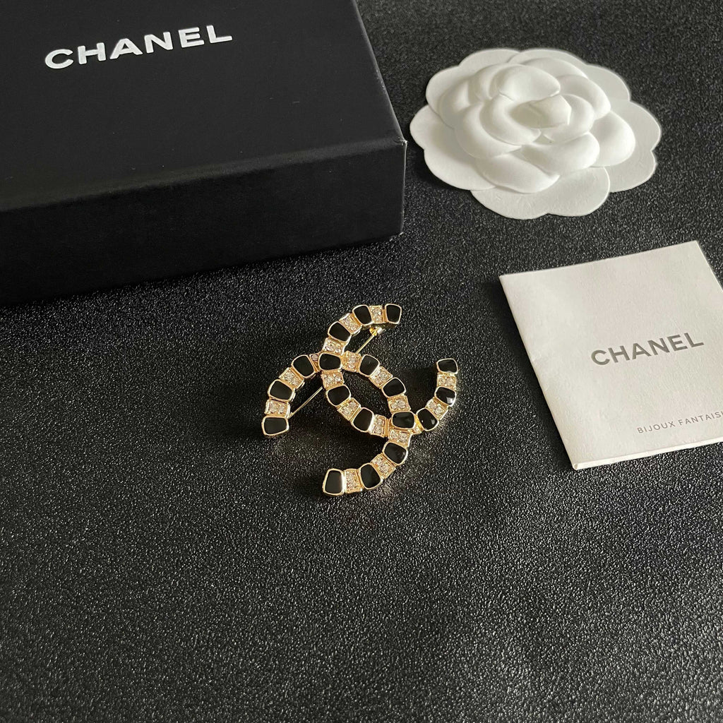 Chanel Gold-Tone Cutout CC Brooch - album image 6