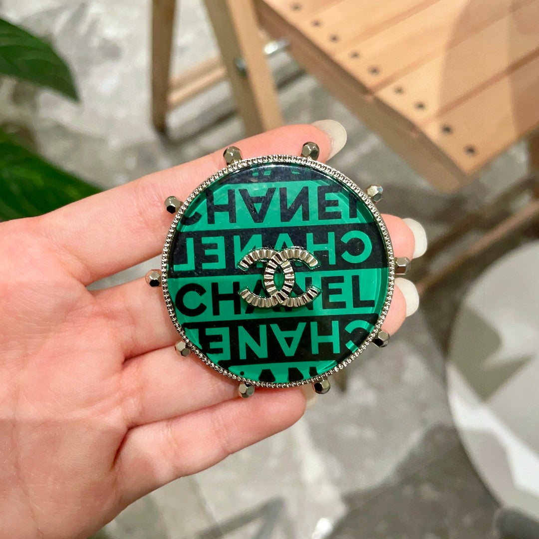 Chanel Interlocking C Letter Brooch - album image 3