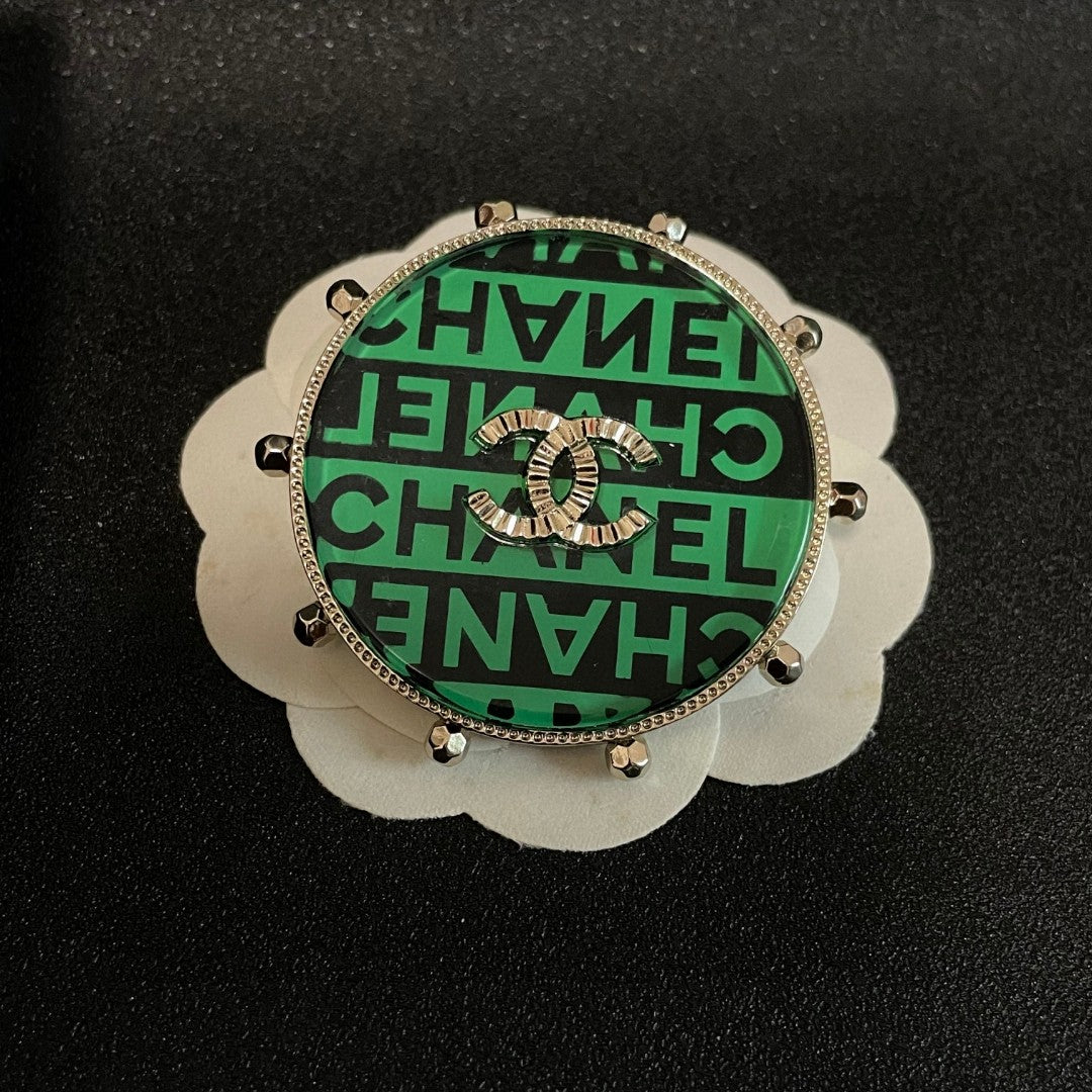 Chanel Interlocking C Letter Brooch - album image 8