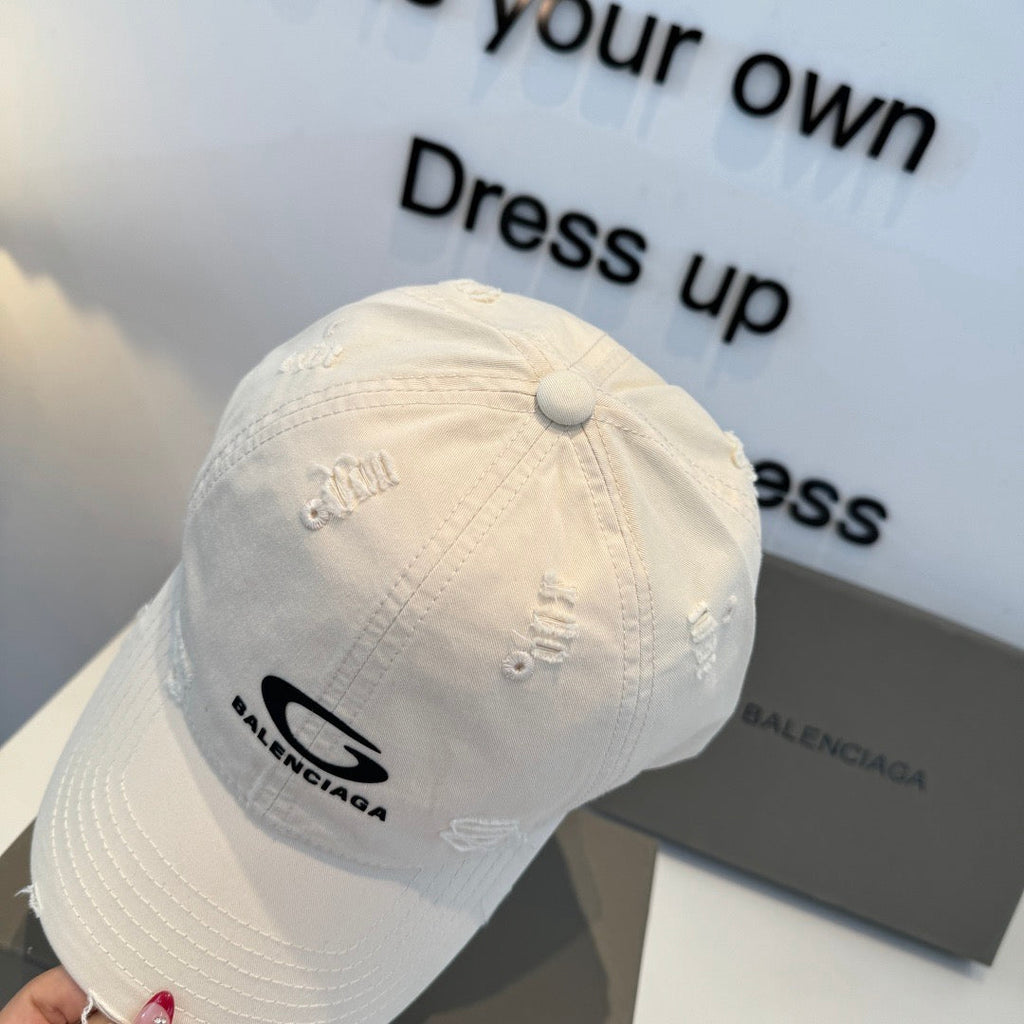 Balenciaga Baseball Cap - image 6