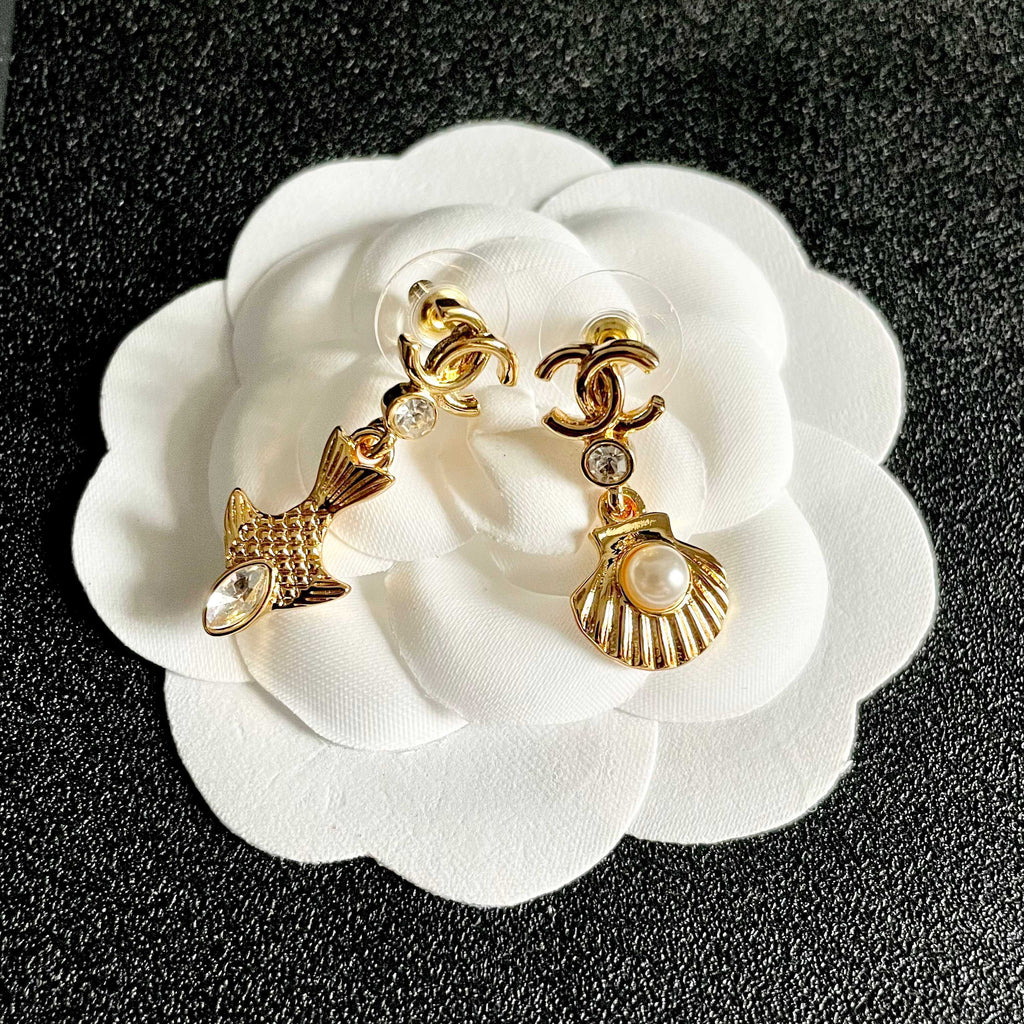 Chanel Interlocking C Earrings - album image 8