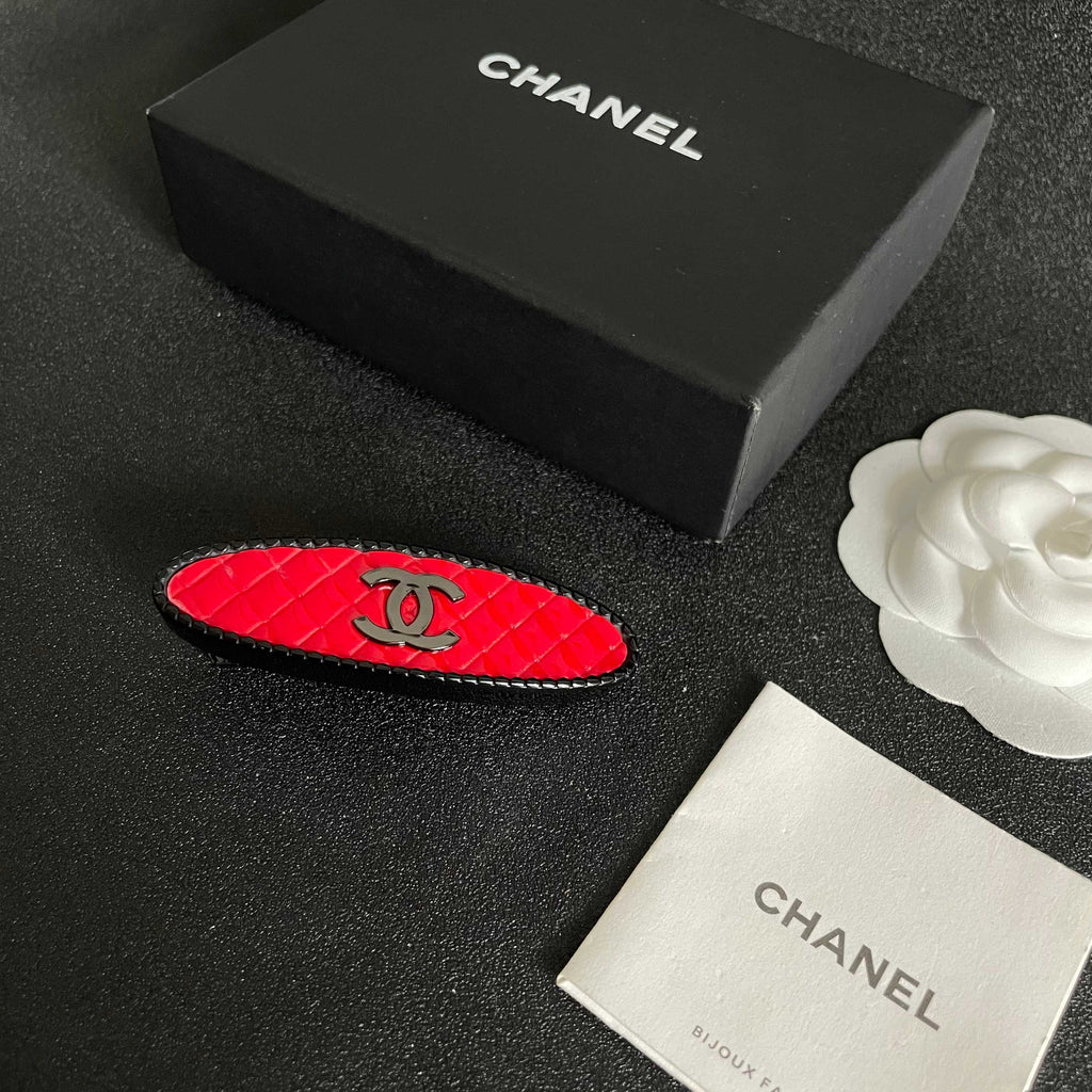 Chanel Interlocking C Hair Barrette - album image 5