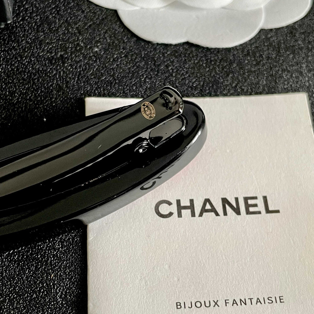 Chanel Interlocking C Hair Barrette - album image 7