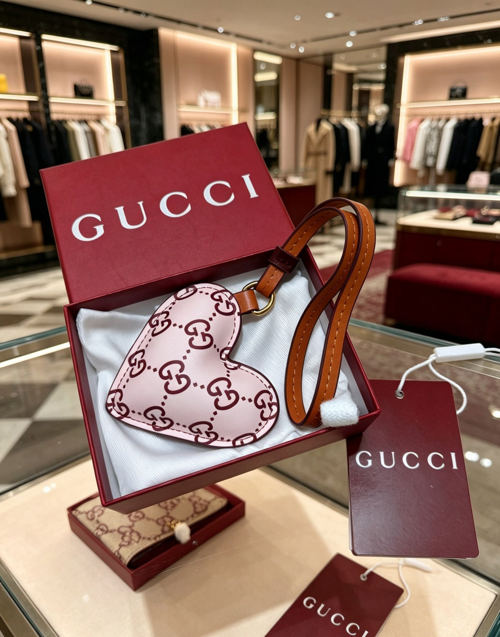 Gucci Interlocking G Heart Monogram Leather Bag Charm - album image 3