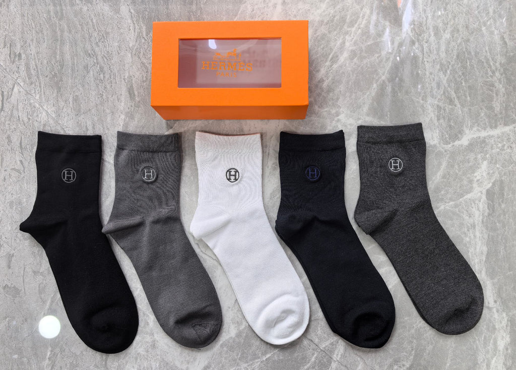 Hermes fine rib circle h neutrals crew socks, image 1