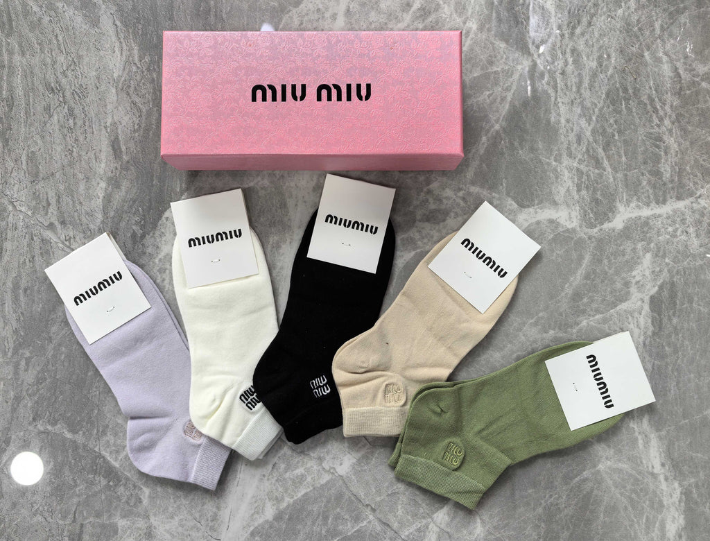 Miu Miu pastel plain selection ankle socks, image 3
