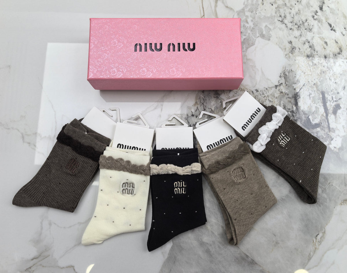 Miu Miu lace edge dot detail crew socks, image 3