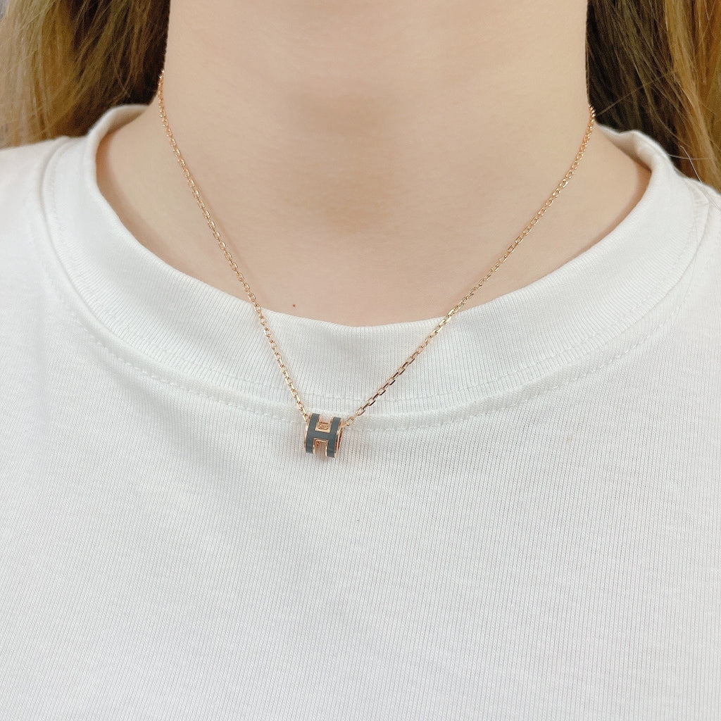 Hermès Mini H Pendant Necklace - album image 8