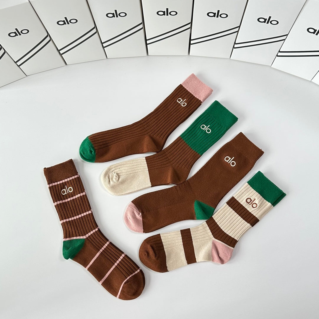 ALO Color Block Crew Socks with Contrast Details - 5-Pack - image 4