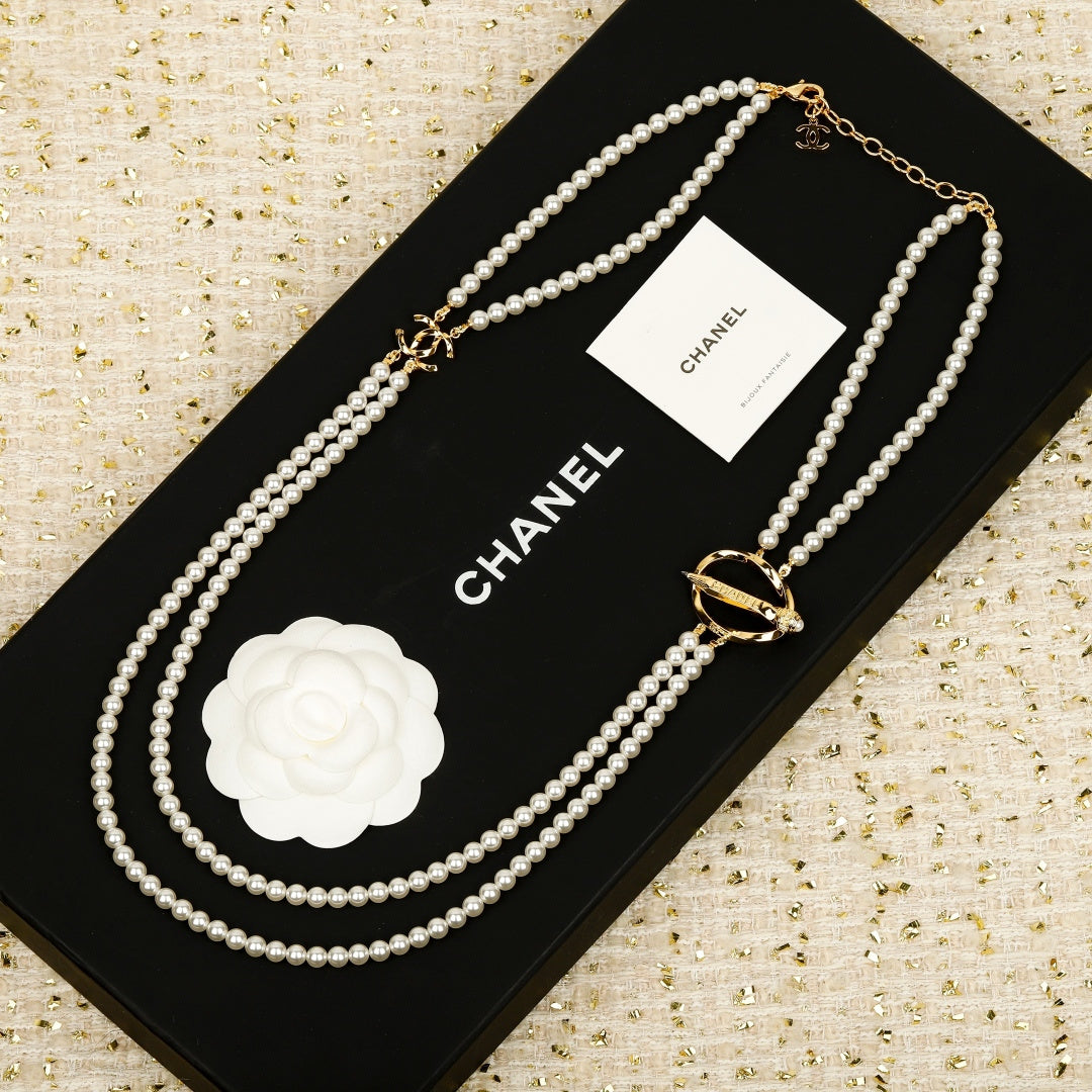 Chanel Interlocking C Pencil Pearl Necklace - album image 2