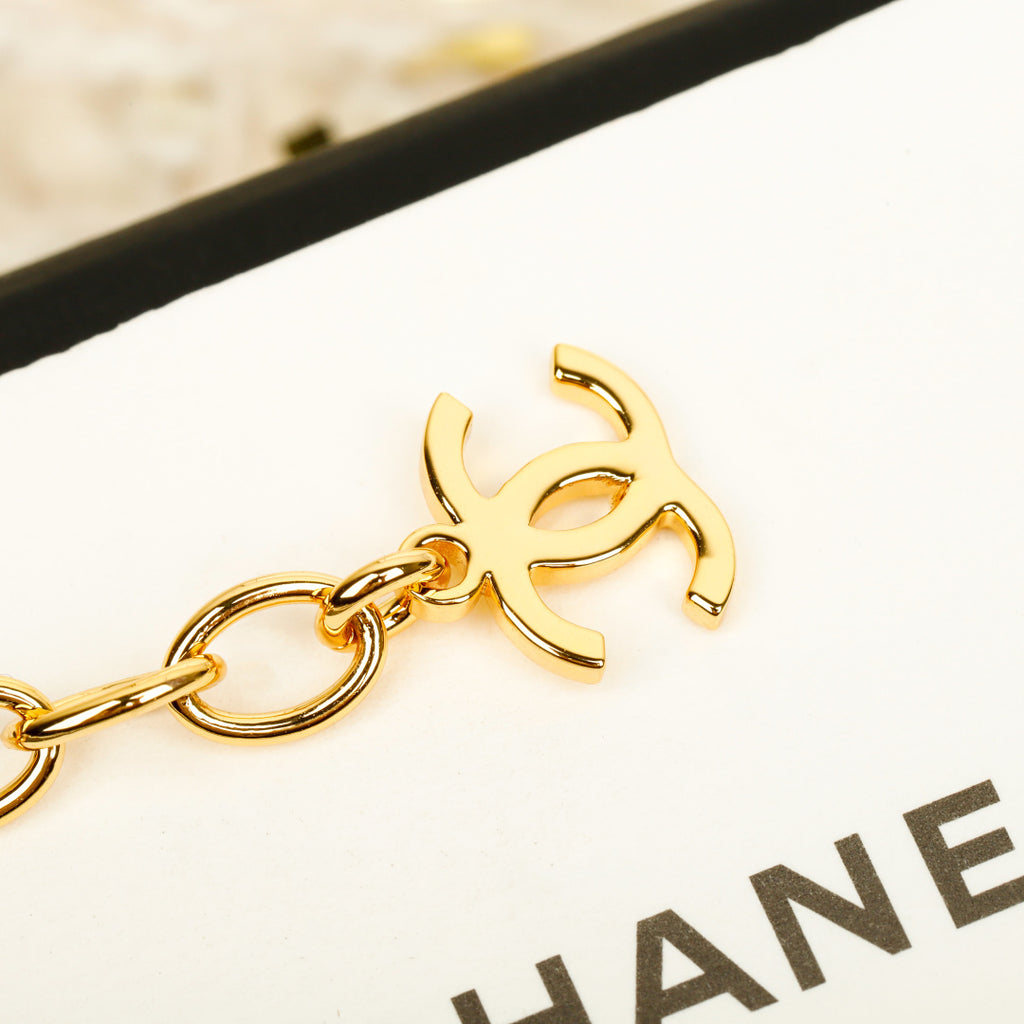 Chanel Interlocking C Pencil Pearl Necklace - album image 6