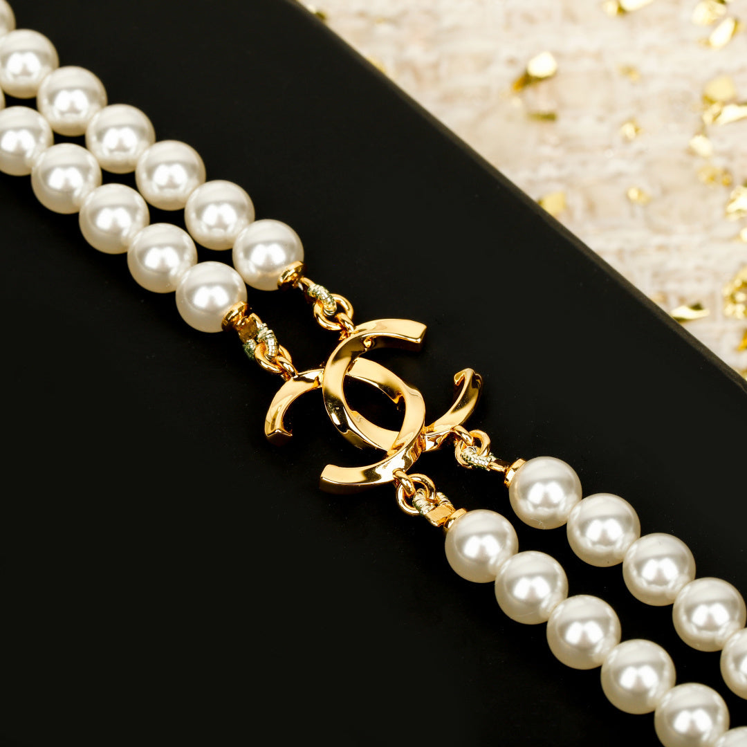 Chanel Interlocking C Pencil Pearl Necklace - album image 5