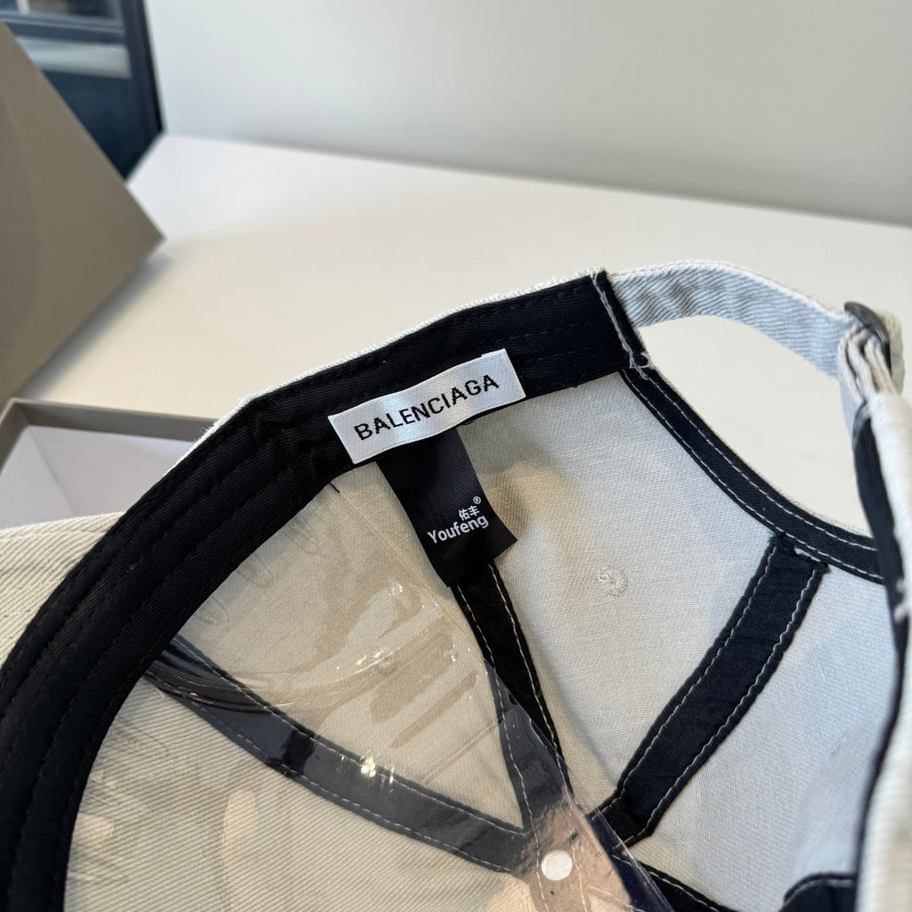 Balenciaga Baseball Cap - image 7