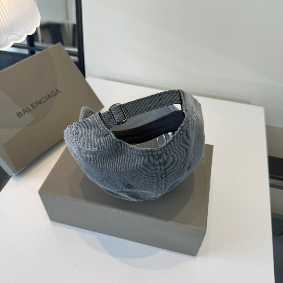 Balenciaga Baseball Cap - image 6
