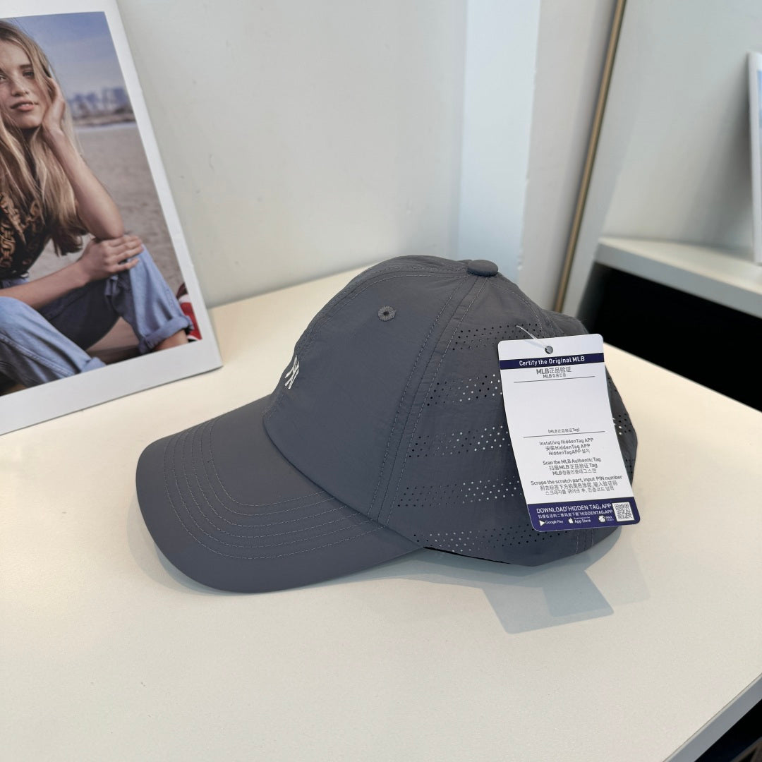 Fashion Hat - image 3