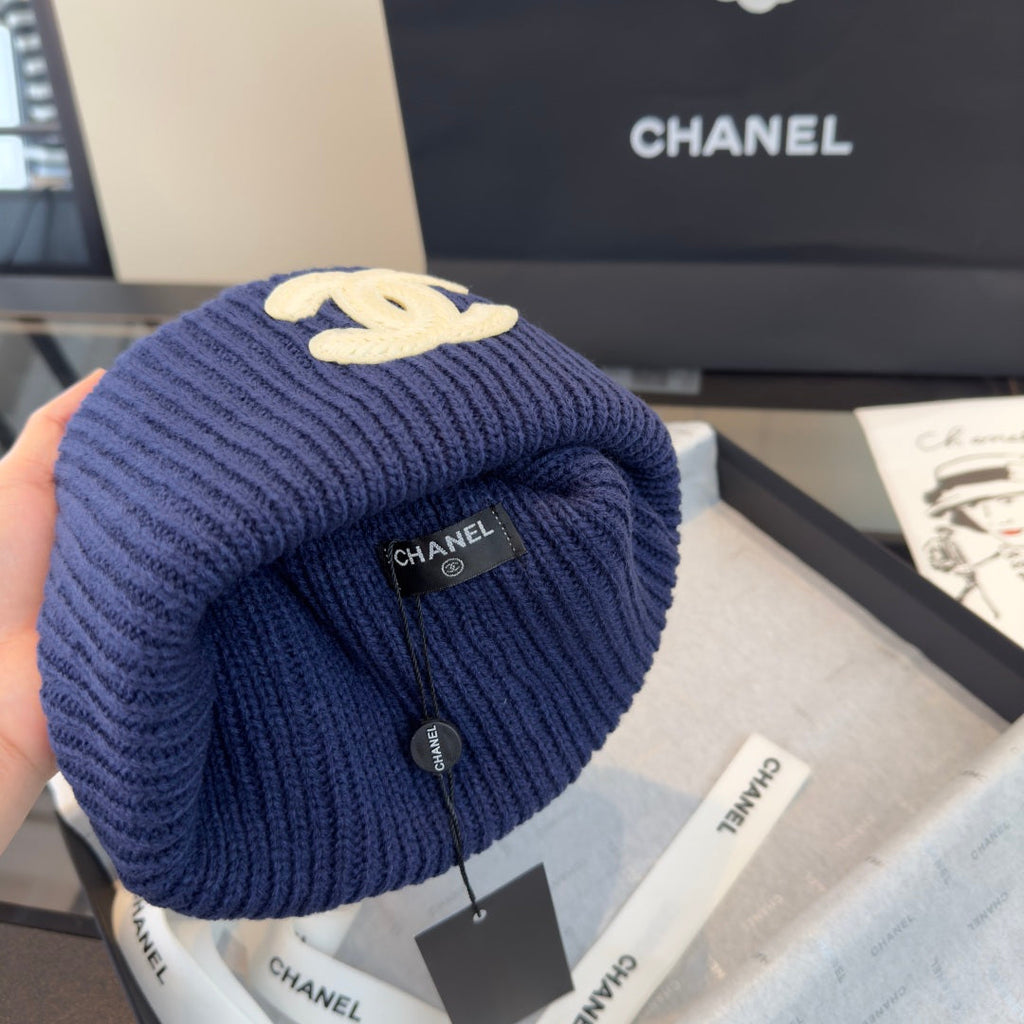 Chanel Beanie - image 7