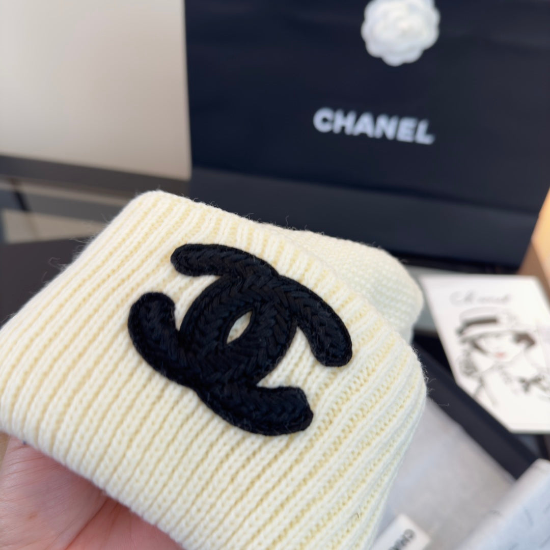 Chanel Beanie - image 5