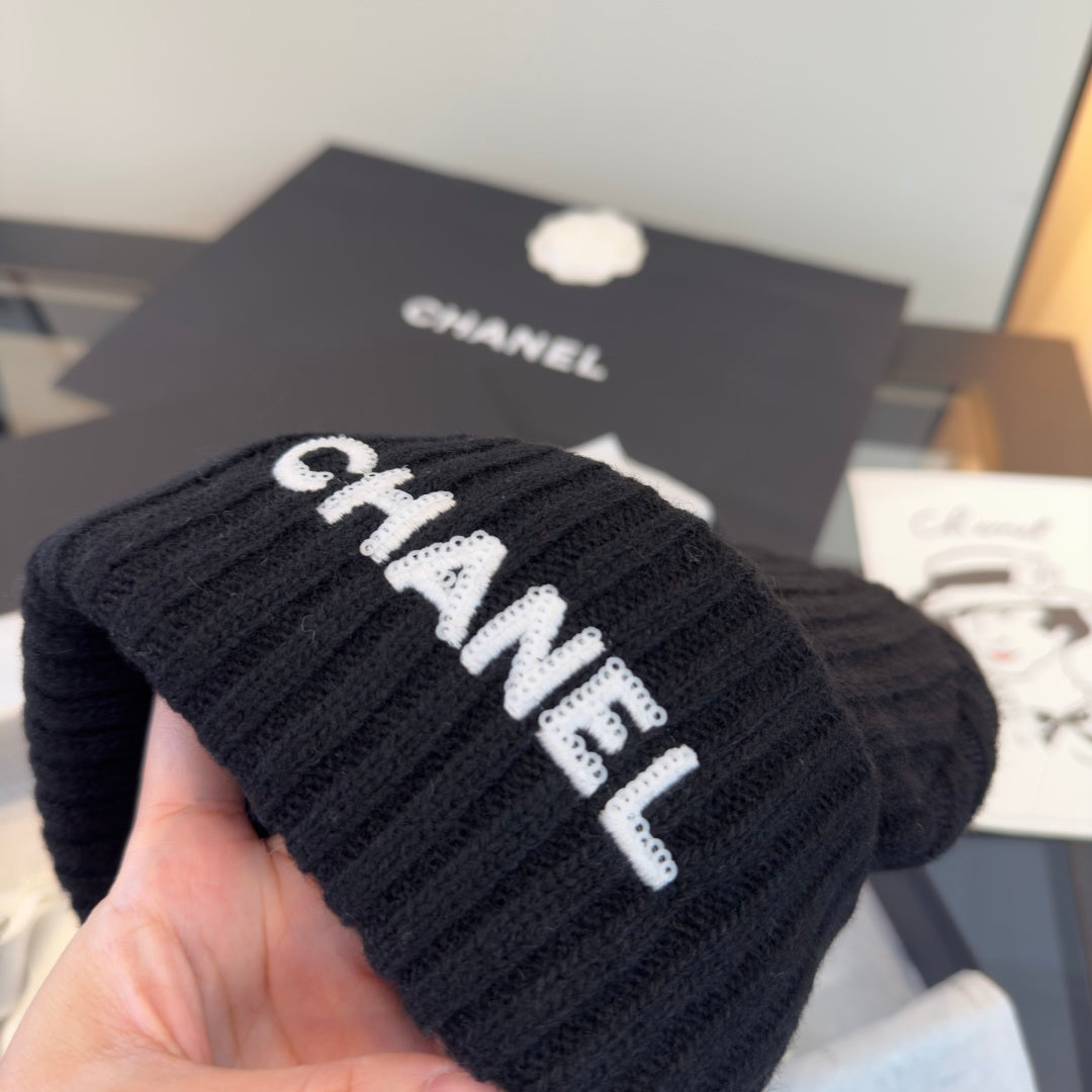 Chanel Beanie - image 6